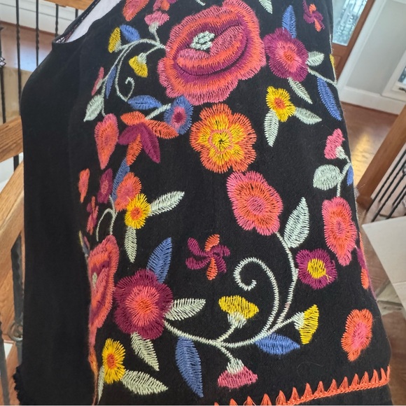 Umgee Black Top with Colorful Embroidered Sleeves - Picture 6 of 7